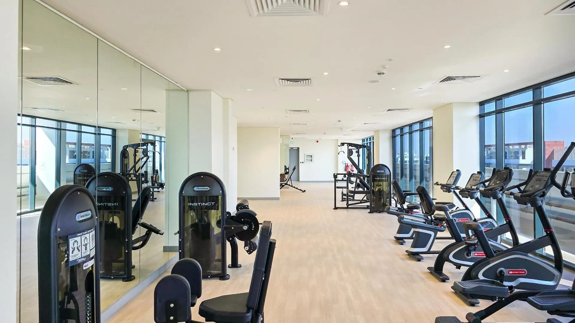 Easygo- Lavish Stu With Pool View In Azizi Riviera Apartment Dubai United Arab Emirates