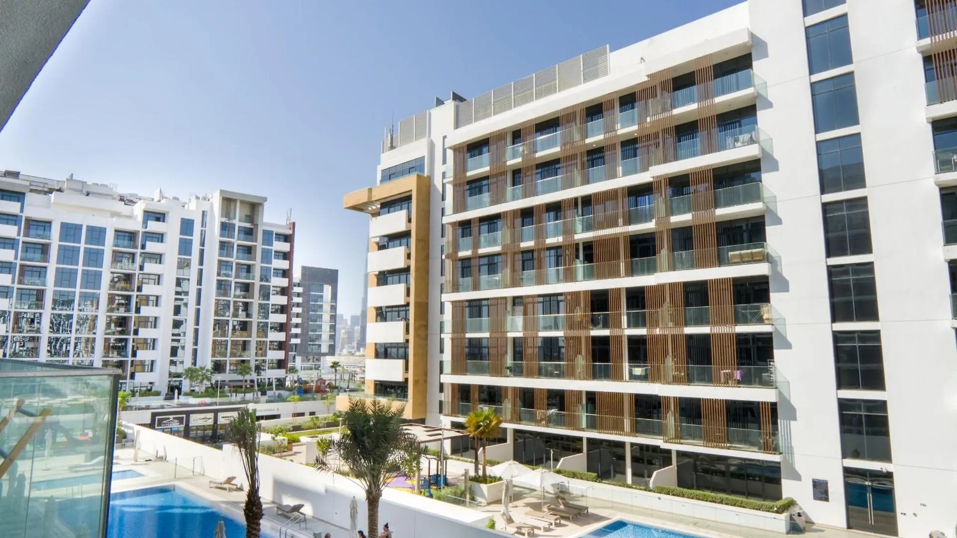 Easygo- Lavish Stu With Pool View In Azizi Riviera Apartment Dubai