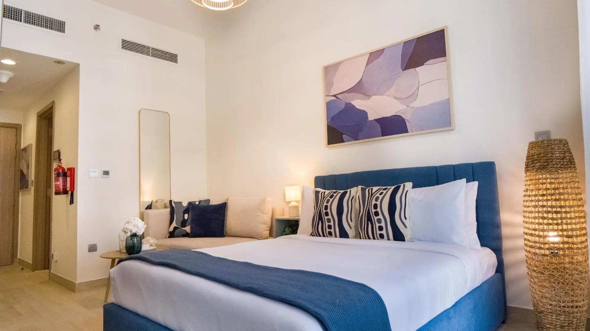 Easygo- Lavish Stu With Pool View In Azizi Riviera Apartment Dubai United Arab Emirates